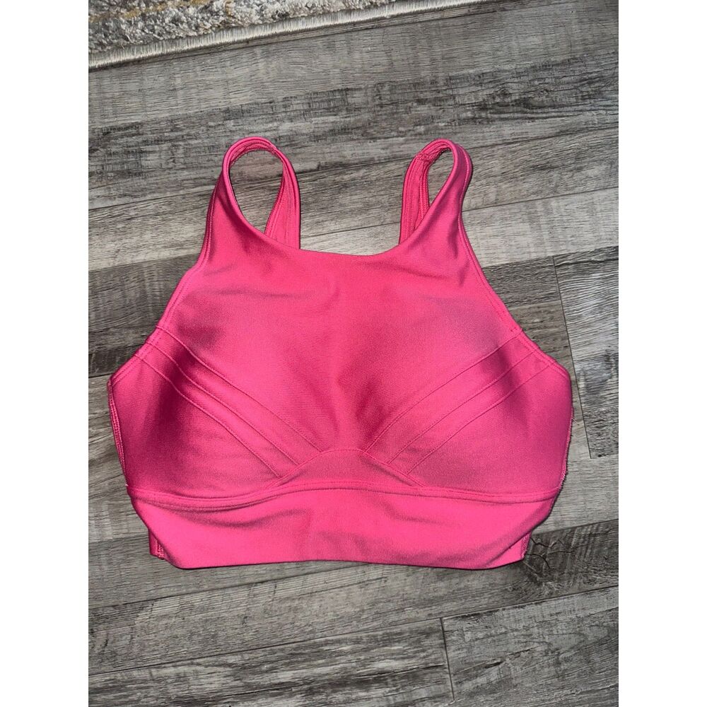 NWOT Under Armour Women's Infinity Pintuck Sports Bra